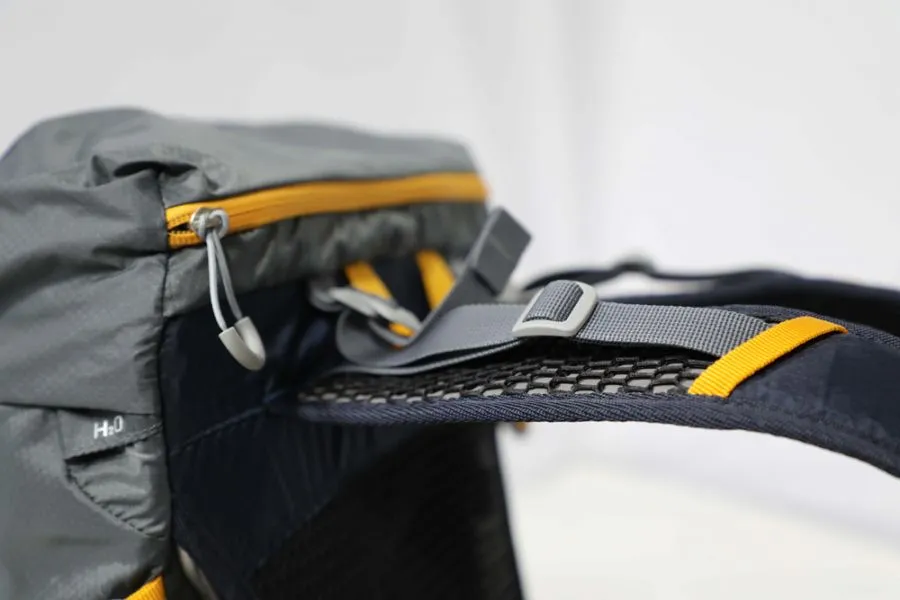 Vango Apex Air 40 Rucksack - Image 4